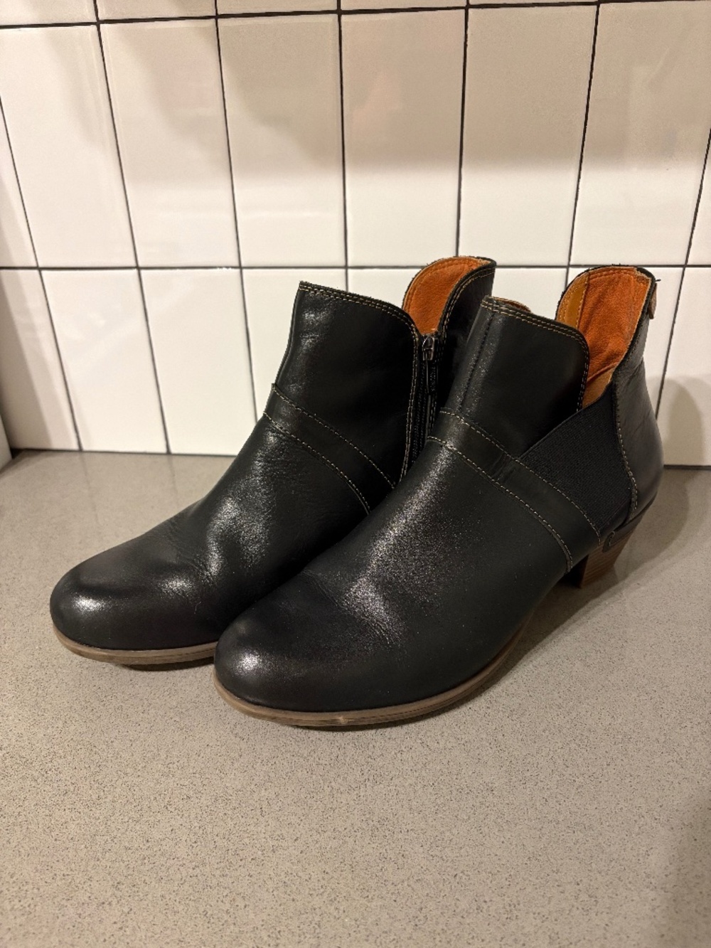 Pikolinos leather booties - size 42/11